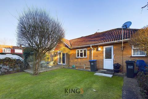 2 Fairview, Potters Bar, EN6 1ND
