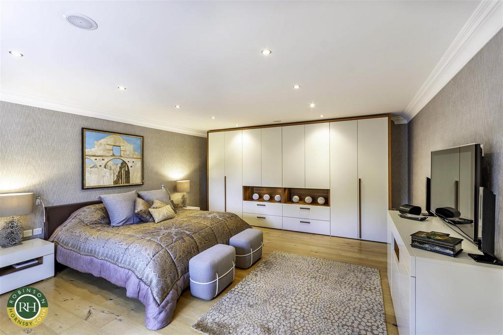 Master suite