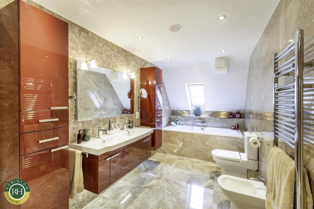 Ensuite
