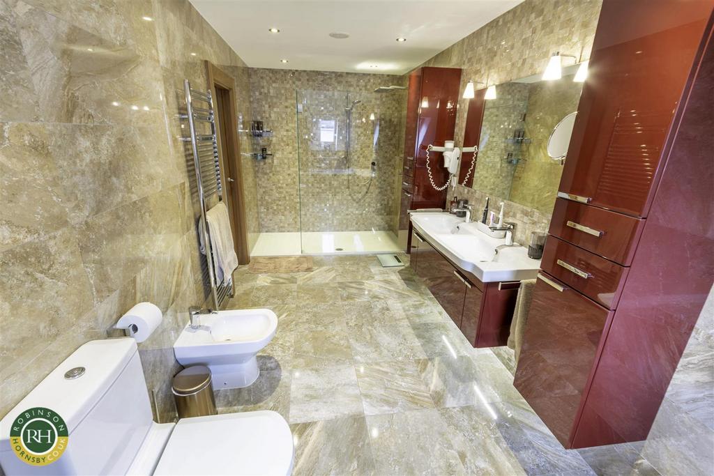 Ensuite