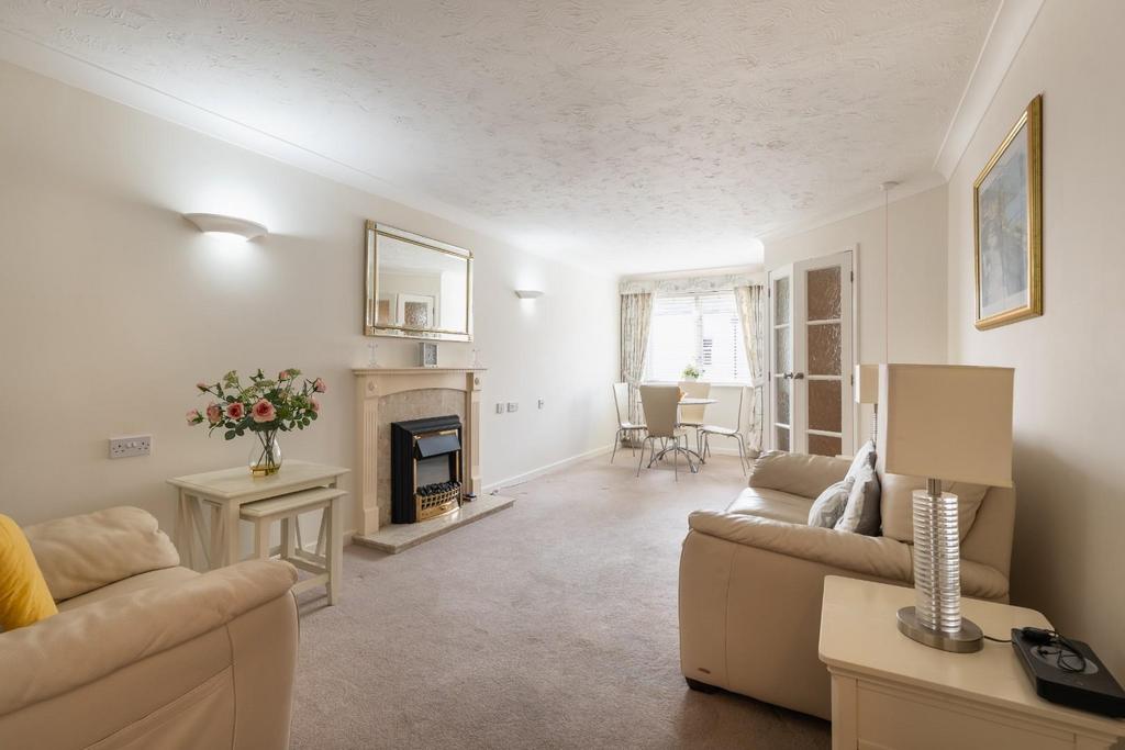 Living room-1.jpg