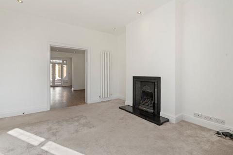126 Bishops Road, Bolton, BL3 2ET