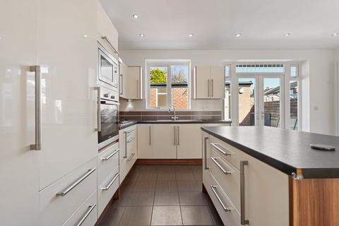 126 Bishops Road, Bolton, BL3 2ET