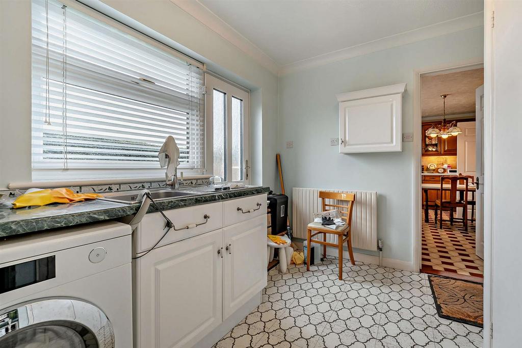 8639437-interior13-800.jpg