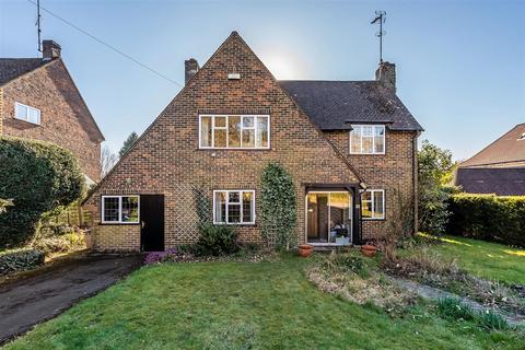 22 Oast Road, Oxted, RH8 9DU