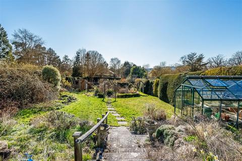 22 Oast Road, Oxted, RH8 9DU