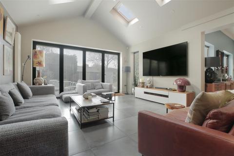 5 bedroom detached house for sale, Doveston Road, Sale