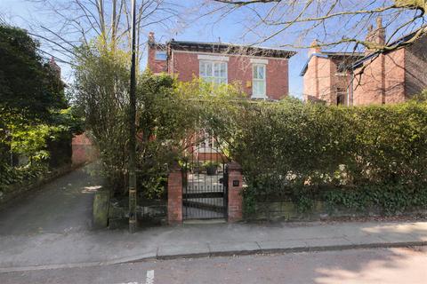 5 bedroom detached house for sale, Doveston Road, Sale