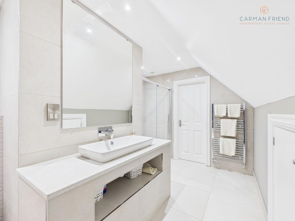 Jack and Jill Ensuite