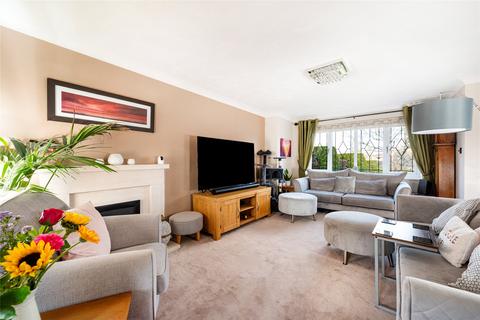 2 Acorn Way, Silverstone, Towcester, NN12 8DQ