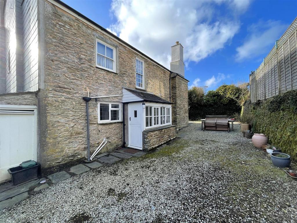 Rear garden .jpg