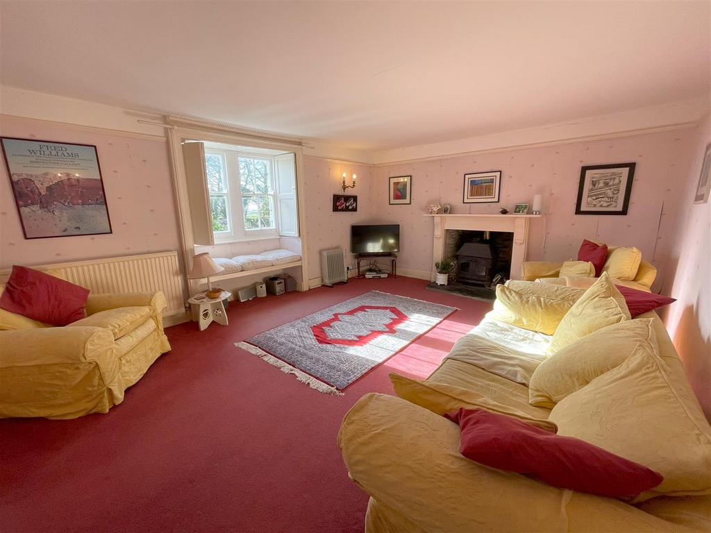 Sitting room .jpg
