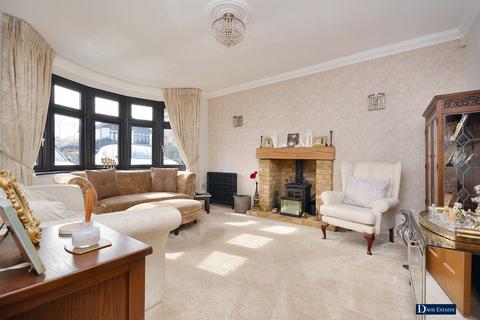 29 Great Nelmes Chase, Hornchurch, RM11 2PS