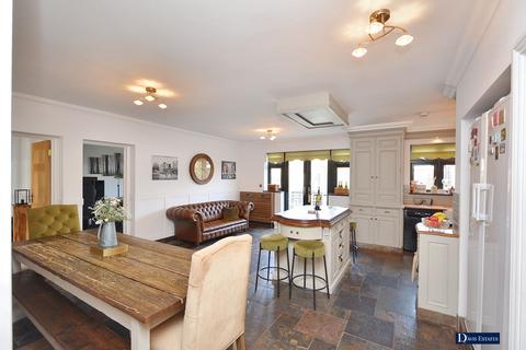 29 Great Nelmes Chase, Hornchurch, RM11 2PS