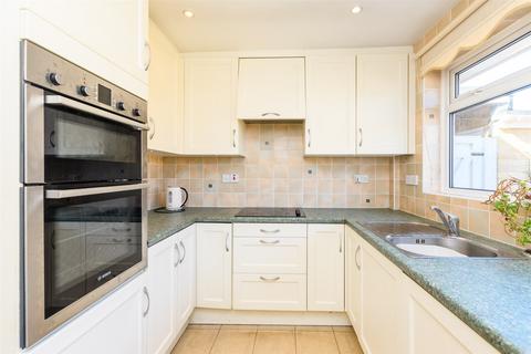 3 bedroom detached bungalow for sale, Ashleigh Close, Meopham, Gravesend, Kent
