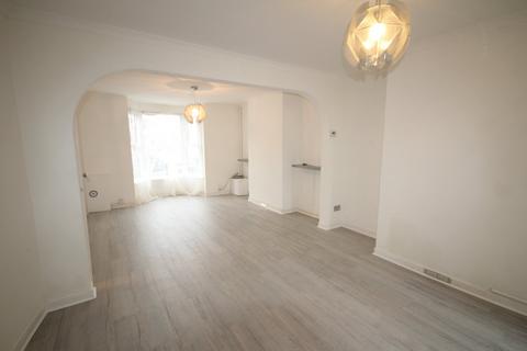 2 bedroom terraced house to rent, Newcomen Road, Wellingborough, NN8
