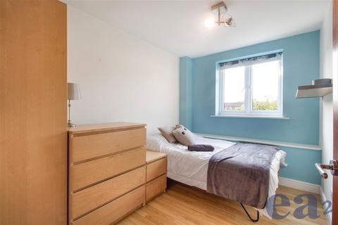 Flat 1, 74 Redmans Road, London, E1 3AG