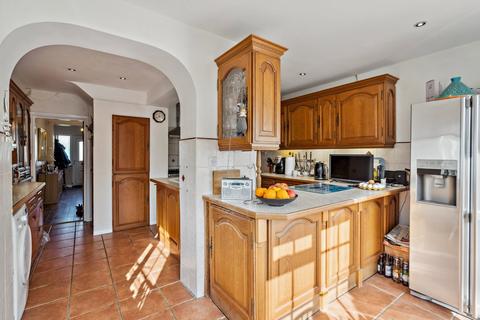 3 bedroom semi-detached house for sale, The Parkway, Iver Heath SL0