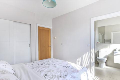 31 Chalice Close, Poole, BH14 0JS
