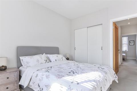 31 Chalice Close, Poole, BH14 0JS