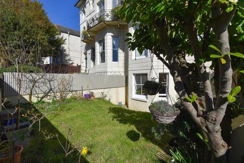 4 bedroom flat for sale, Chapel Park Road, St Leonards-On-Sea