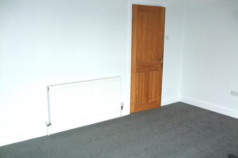 2 bedroom flat to rent, Marlborough Road, Gillingham ME7