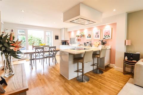4 bedroom end of terrace house for sale, Rana Drive, Fleet GU52