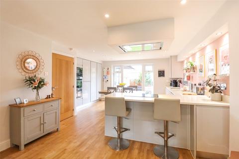4 bedroom end of terrace house for sale, Rana Drive, Fleet GU52