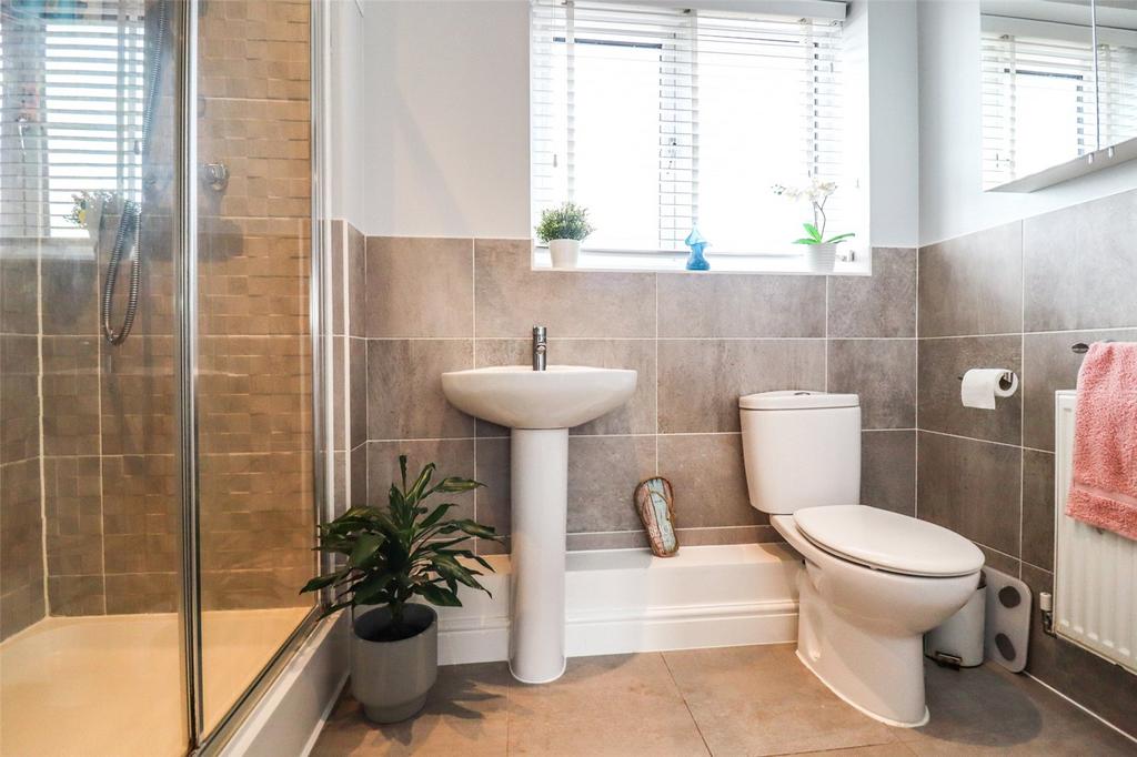 En-Suite Shower