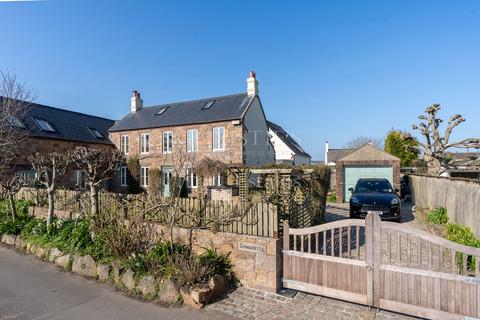 6 bedroom detached house for sale, La Rue Gombrette, St. John, Jersey. JE3 4EF