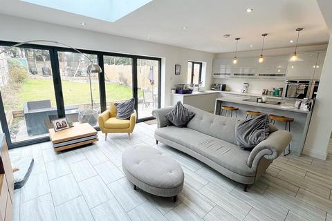 3 bedroom semi-detached house for sale, Aldridge Road, Streetly, Sutton Coldfield