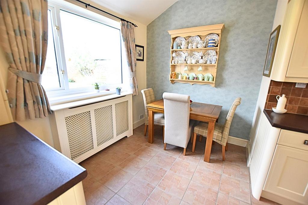 Kitchen breakfast room
