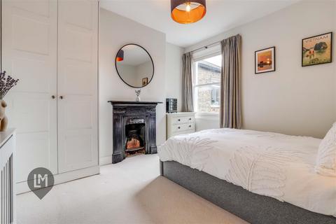 1a Treport Street, London, SW18 2BW