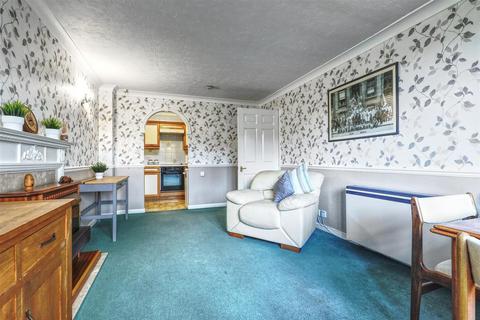 1 bedroom retirement property for sale, Turners Hill, Edwards Court Turners Hill, EN8