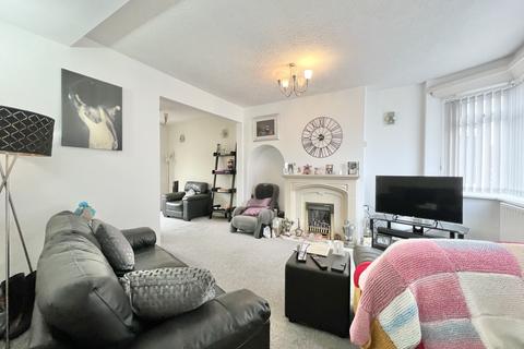 3 bedroom end of terrace house for sale, Milford Avenue, North Shore FY2