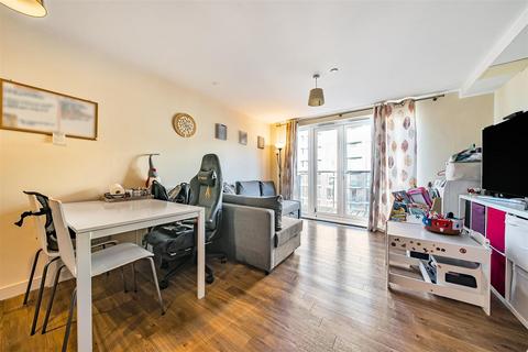 1 bedroom apartment to rent, 12 Skerne Road, Kingston Upon Thames KT2