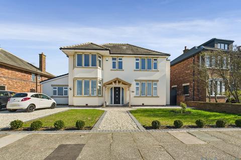 4 bedroom detached house for sale, Princes Way,  Fleetwood, FY7