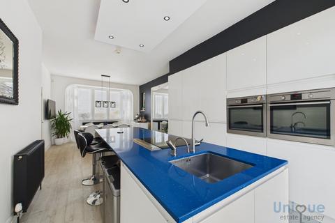 4 bedroom detached house for sale, Princes Way,  Fleetwood, FY7