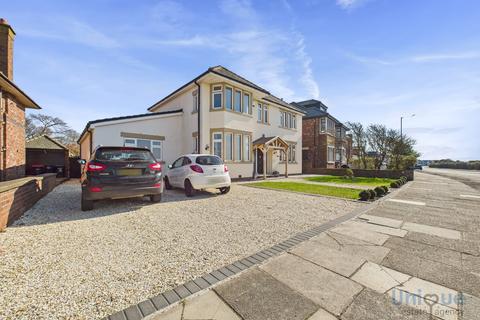 4 bedroom detached house for sale, Princes Way,  Fleetwood, FY7