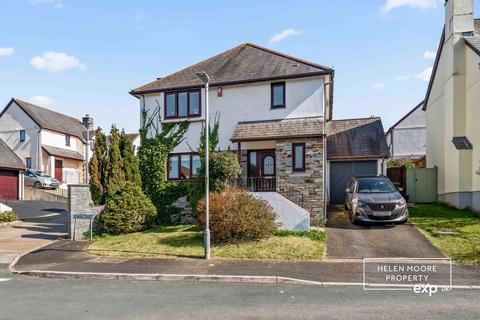 4 bedroom detached house for sale, Two Hills Park, Saltash PL12