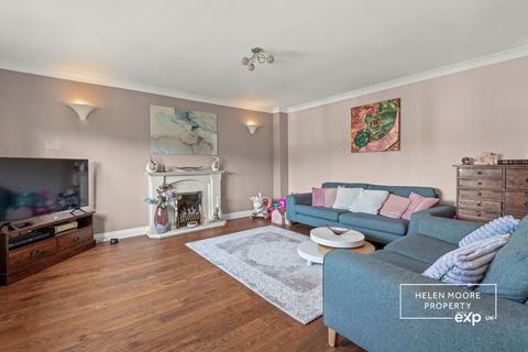 4 bedroom detached house for sale, Two Hills Park, Saltash PL12