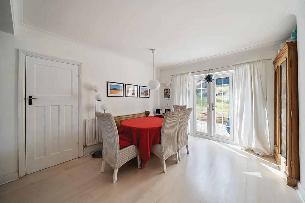 Living Room /Dining room