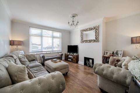 9 Maple Street, Romford, RM7 7JX