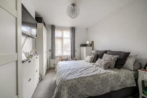 9 Maple Street, Romford, RM7 7JX