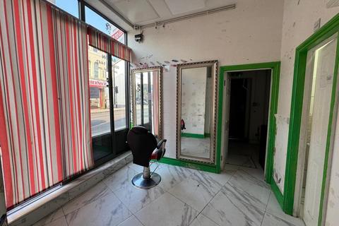 Shop to rent, Croydon CR0