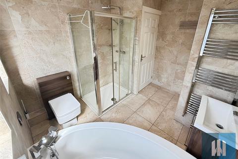 4 bedroom detached house for sale, Far View Bank, Almondbury, Huddersfield, HD5
