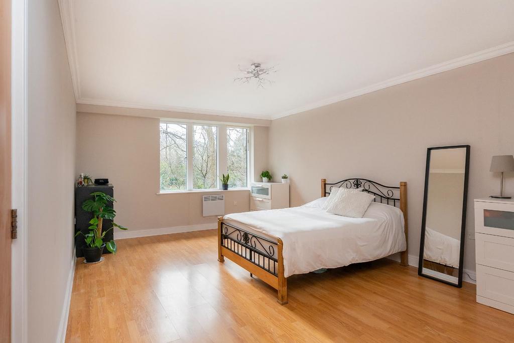 0 G4 ARD - Bedroom G.jpg