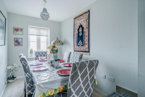 3 bedroom terraced house for sale, Alpine Close, Surrey KT19