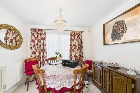 2 Daty Croft, Home Meadow, Worcester, WR4 0JB