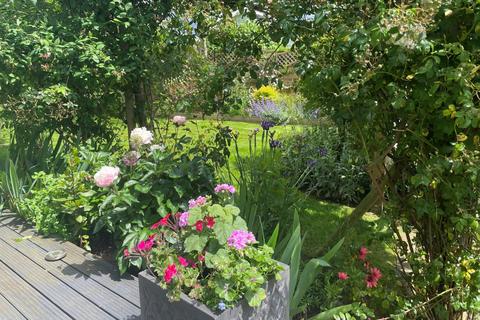 The Log House, 3 Hill Road, Reydon, Southwold, IP18 6NL
